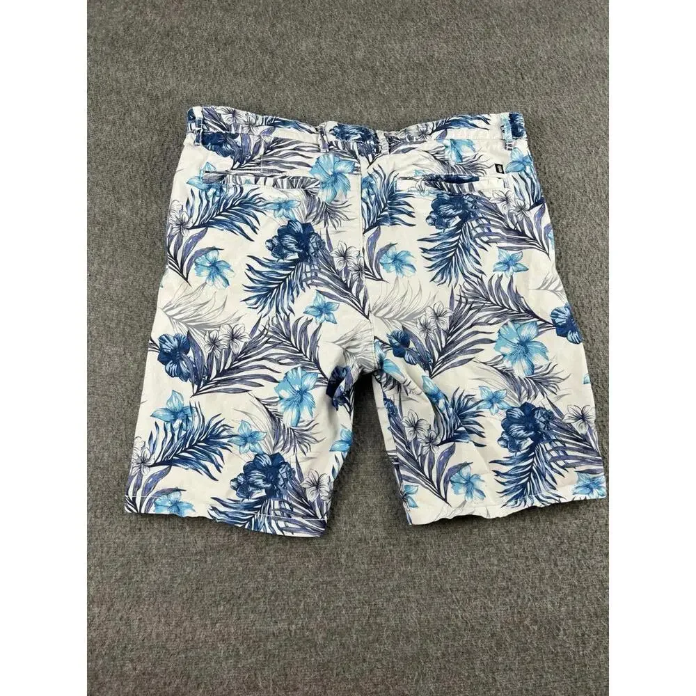 Cactus Man Men's Floral Print Bermuda Shorts‎ Size 34
